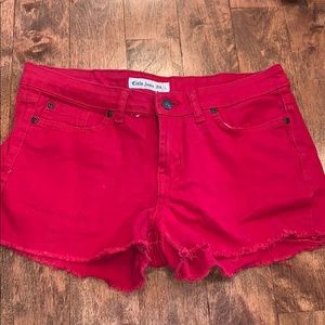 RED CUTOFF JEAN SHORTS SIZE L